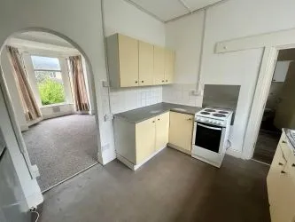 Larger than usual double bay-fronted one bedroom ground floor apartment with its own entrance in this popular area of Barry. In reasonable order but in need of decorative improvement throughout