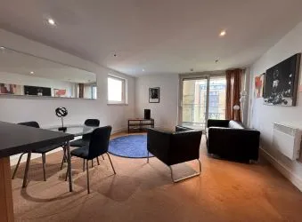 Investment opportunity acquire this Modern purpose-built two bedroom apartment with waterside views and a short distance to the city centre. Representing an Initial gross yield of 10%.