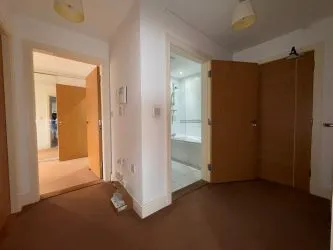 Investment opportunity acquire this Modern purpose-built two bedroom apartment with waterside views and a short distance to the city centre. Representing an Initial gross yield of 10%.