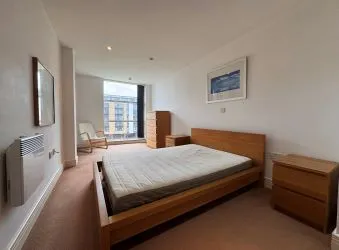 Investment opportunity acquire this Modern purpose-built two bedroom apartment with waterside views and a short distance to the city centre. Representing an Initial gross yield of 10%.