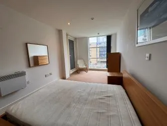 Investment opportunity acquire this Modern purpose-built two bedroom apartment with waterside views and a short distance to the city centre. Representing an Initial gross yield of 10%.