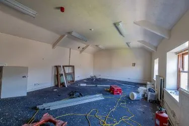 REDUCED Substantial three storey property in the centre of Neath extending to approximately 3,500 sqft (325sqm). Previous planning approved for 4 apartments.
