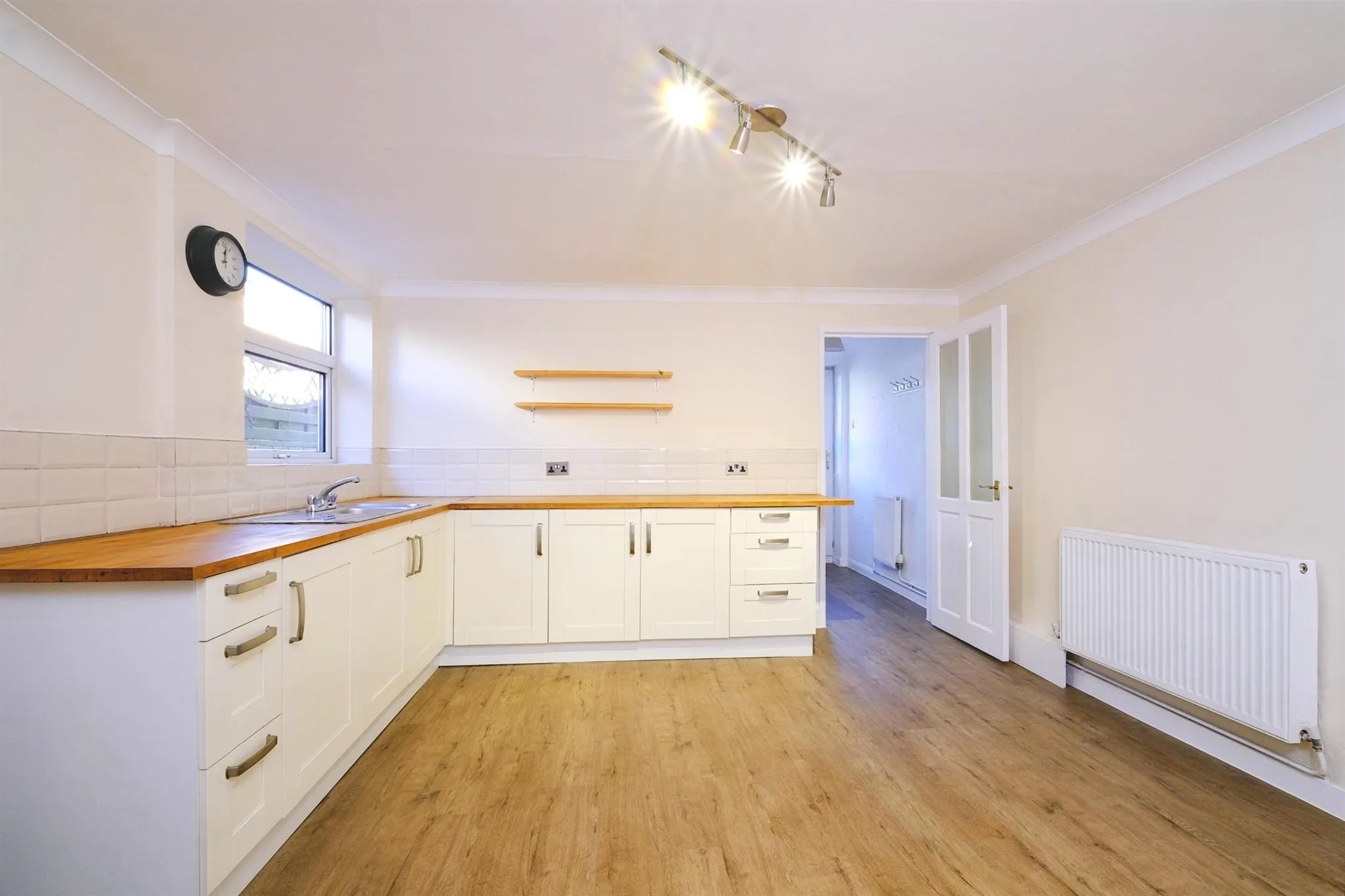 2 bed End of Terrace