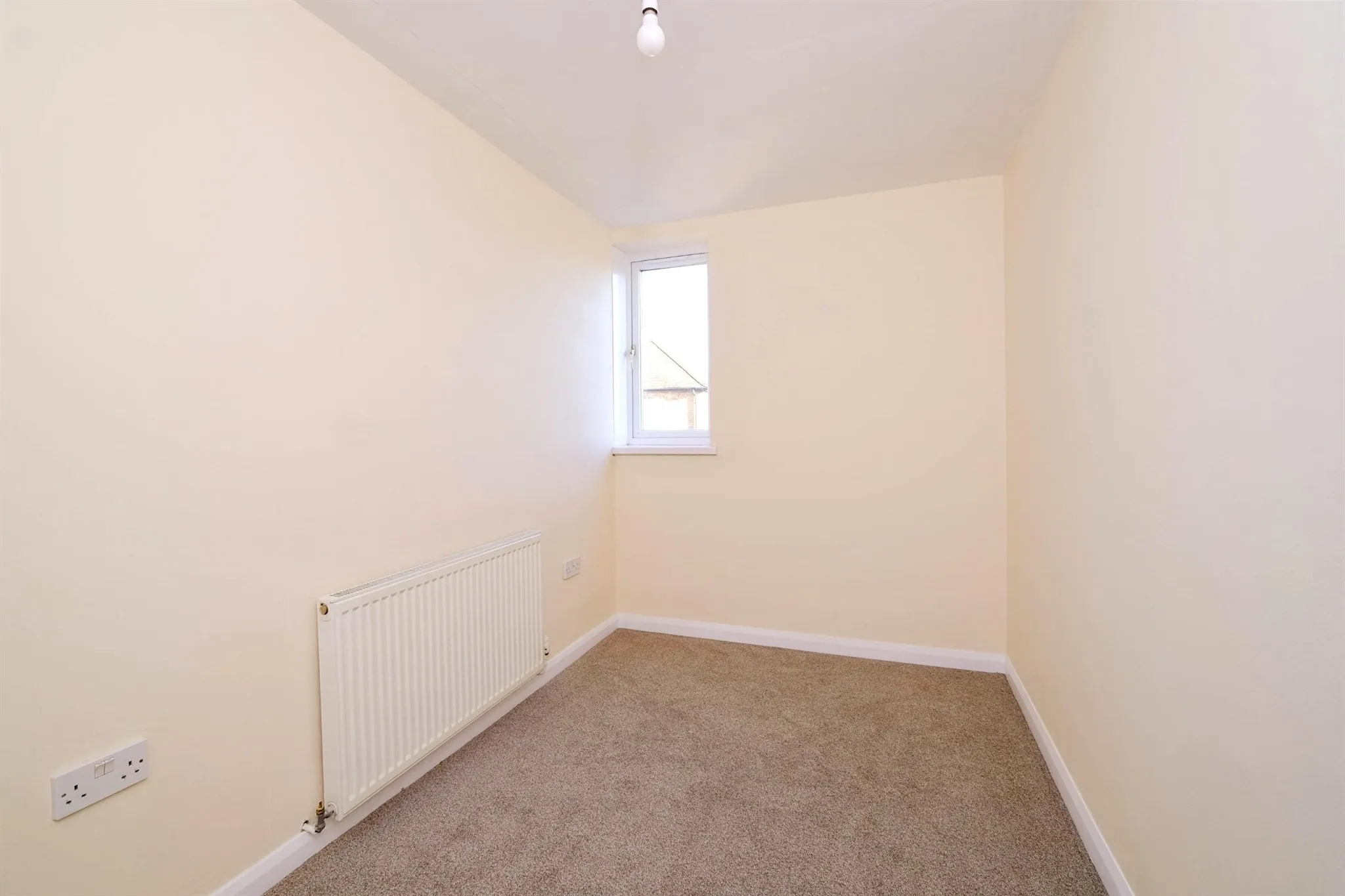 2 bed End of Terrace