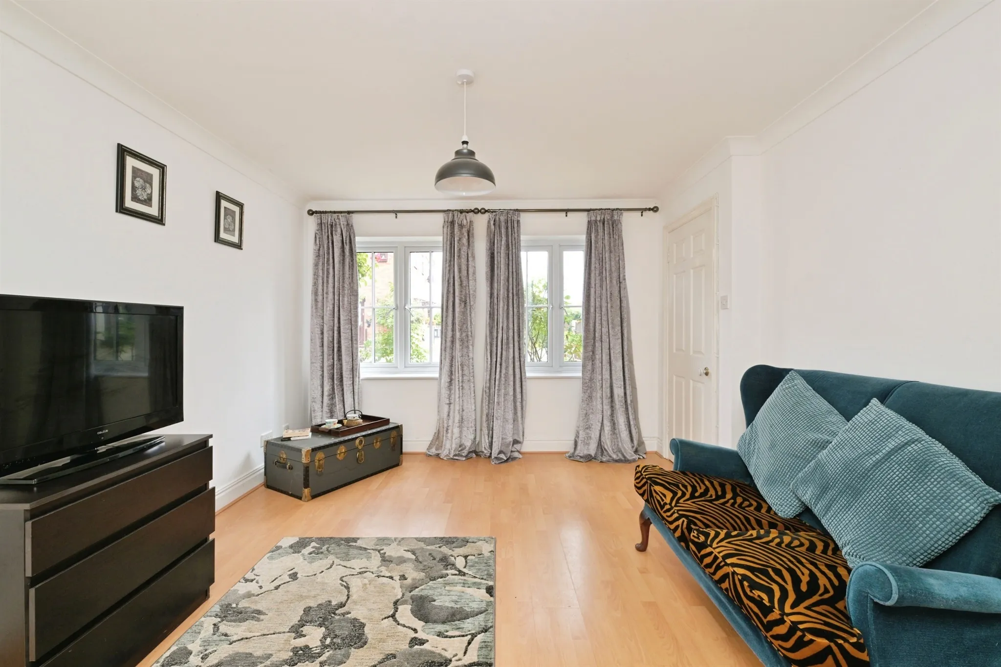 3 bed Terraced
