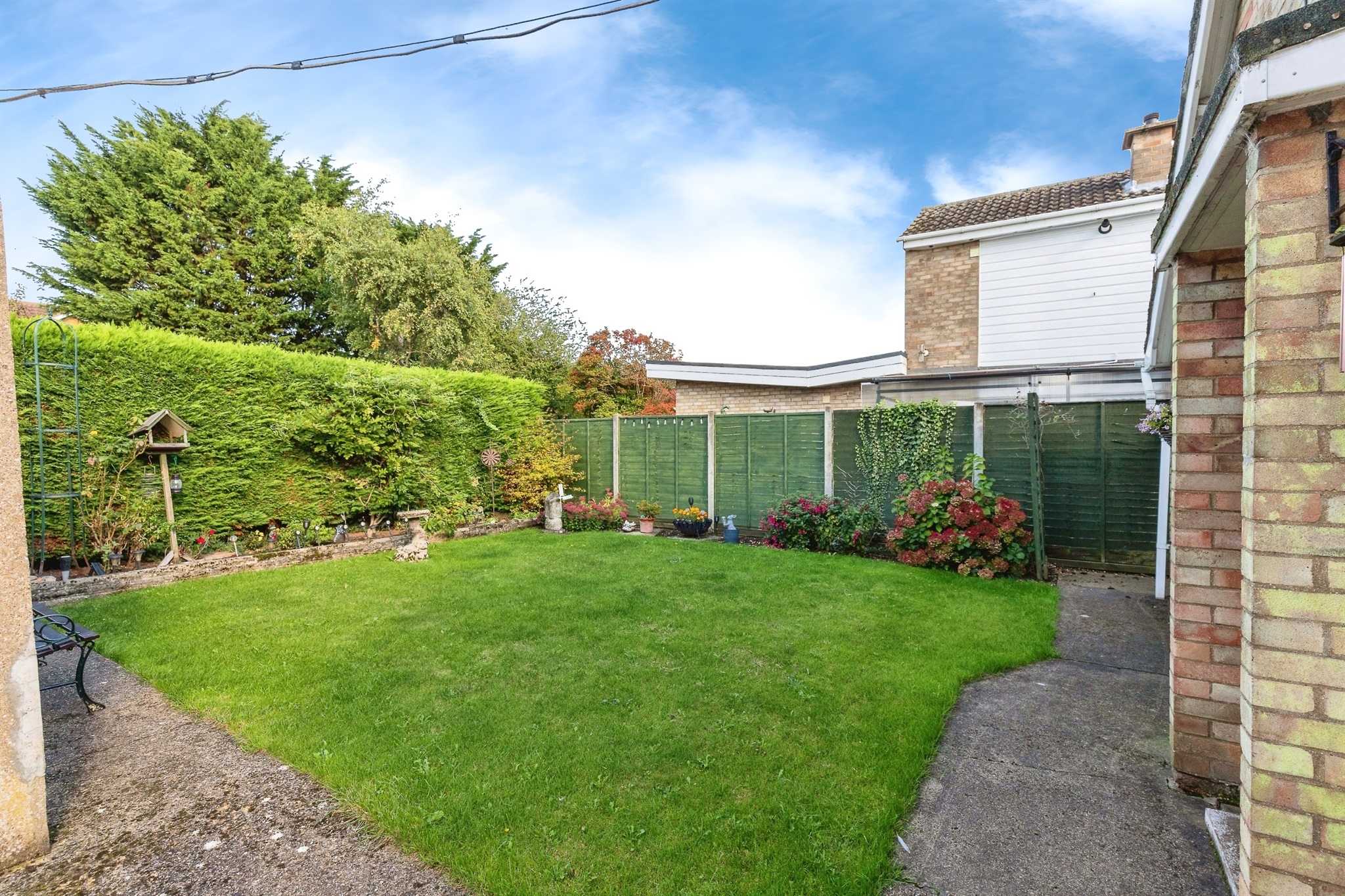 2 bed Detached Bungalow