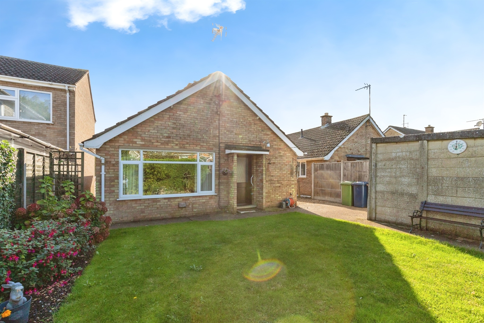 2 bed Detached Bungalow