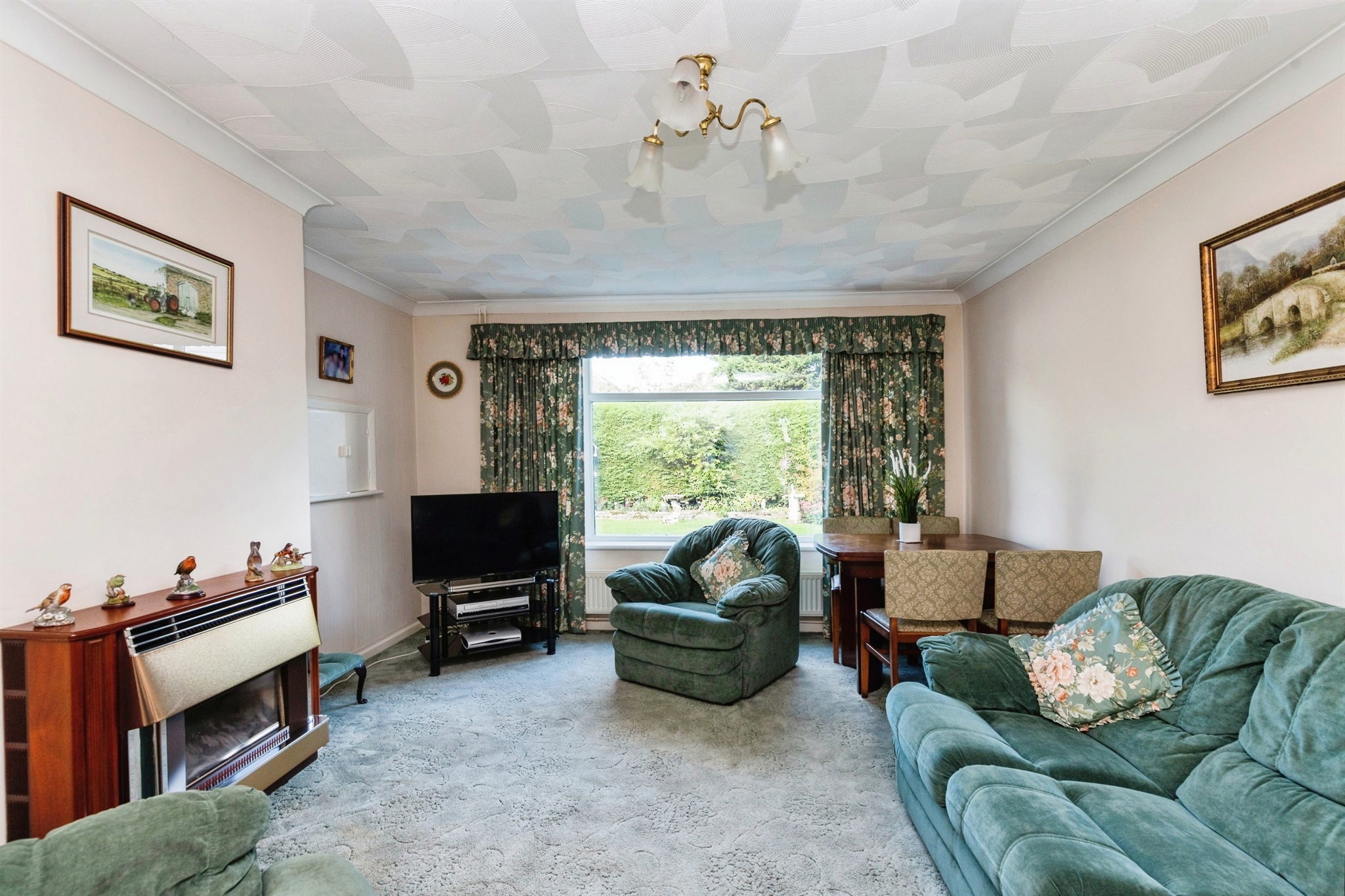 2 bed Detached Bungalow