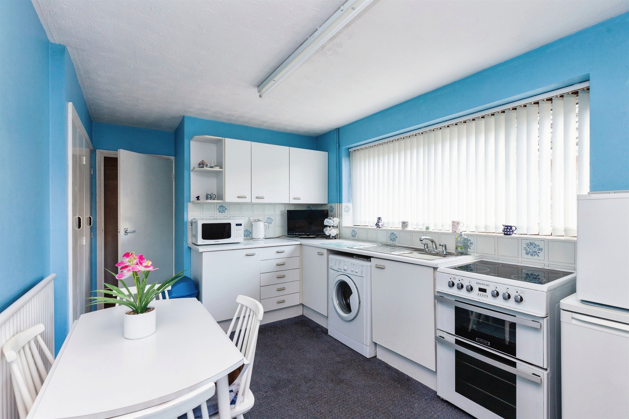 2 bed Detached Bungalow