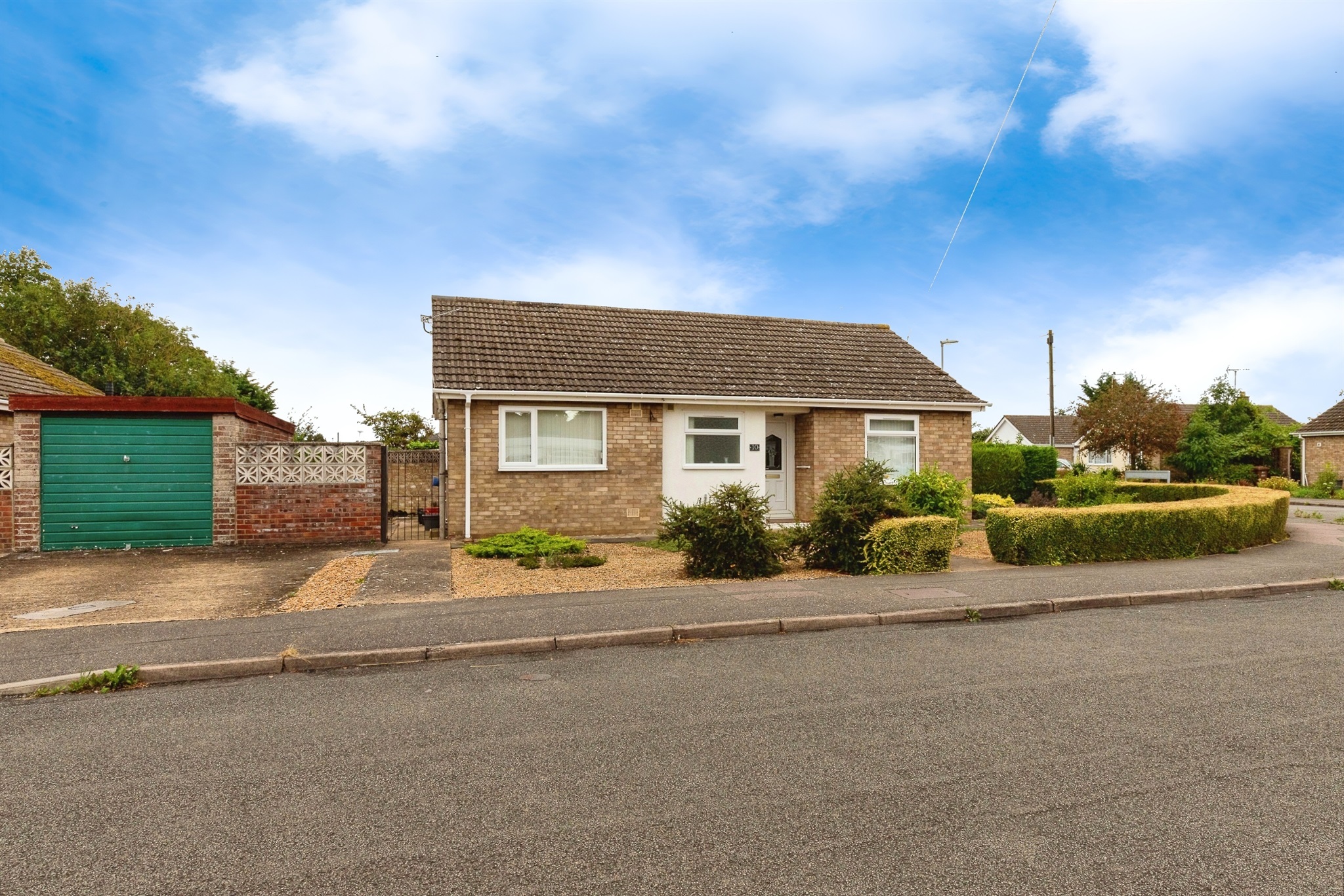 2 bed Detached Bungalow