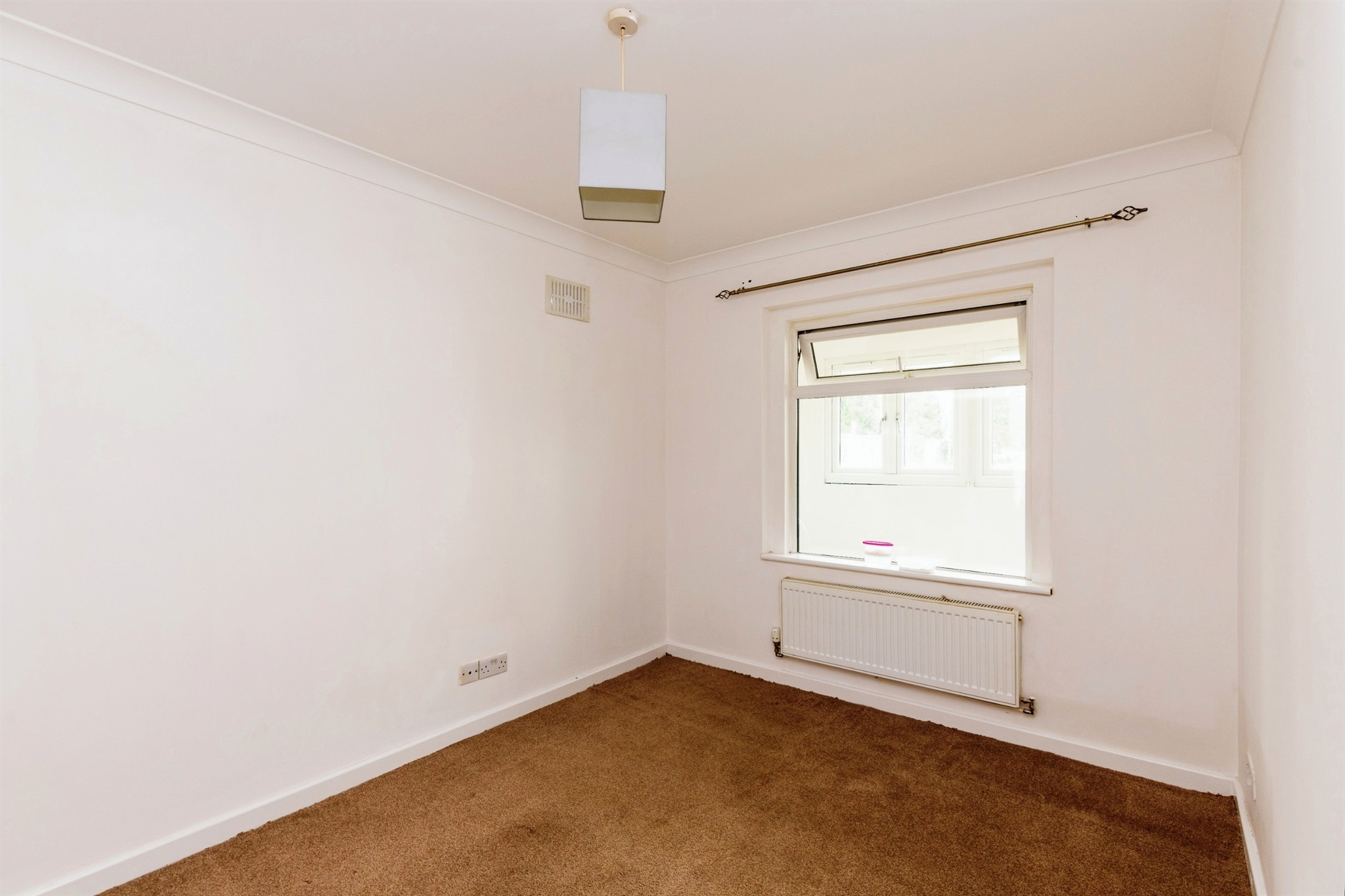 2 bed Detached Bungalow