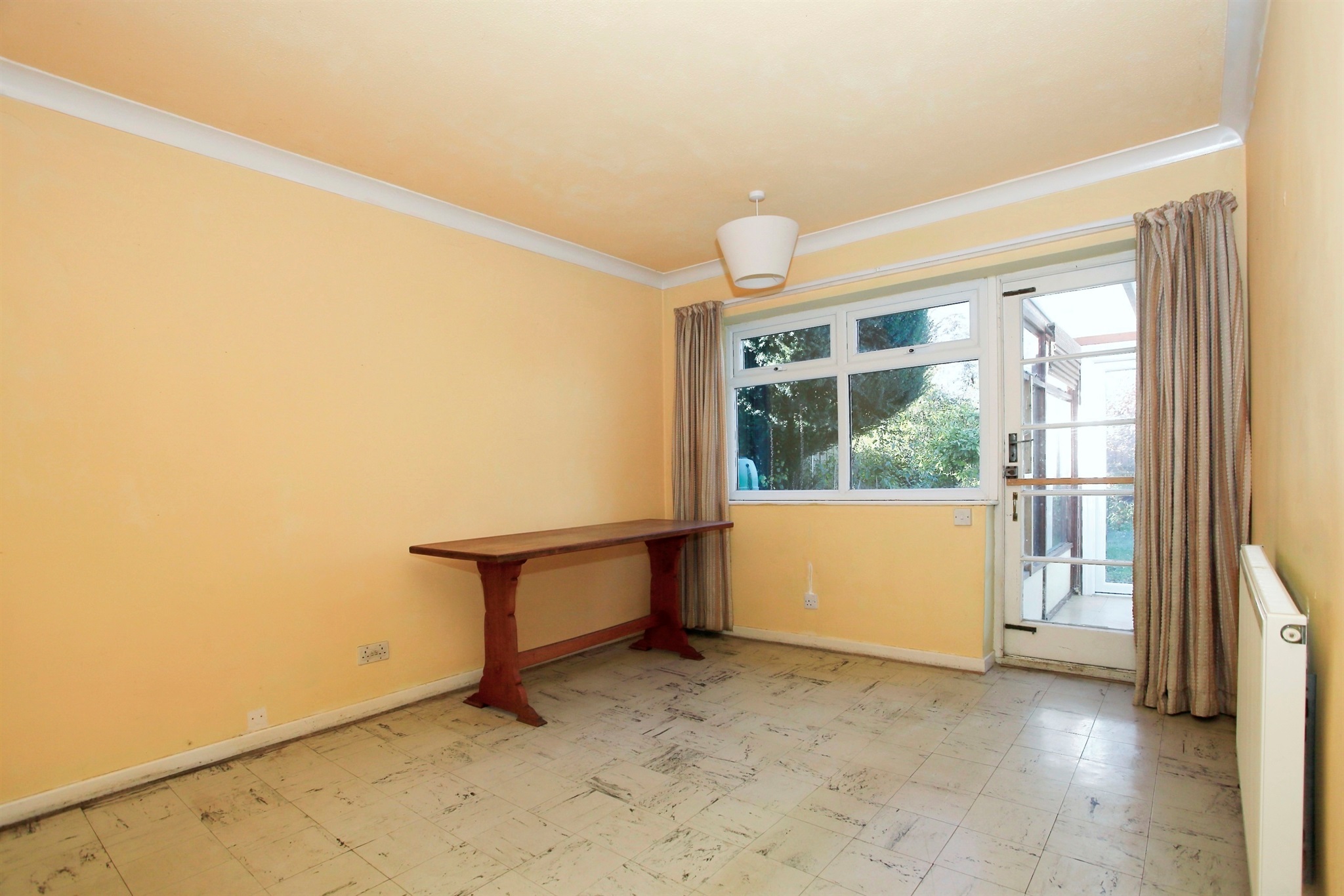 2 bed Detached