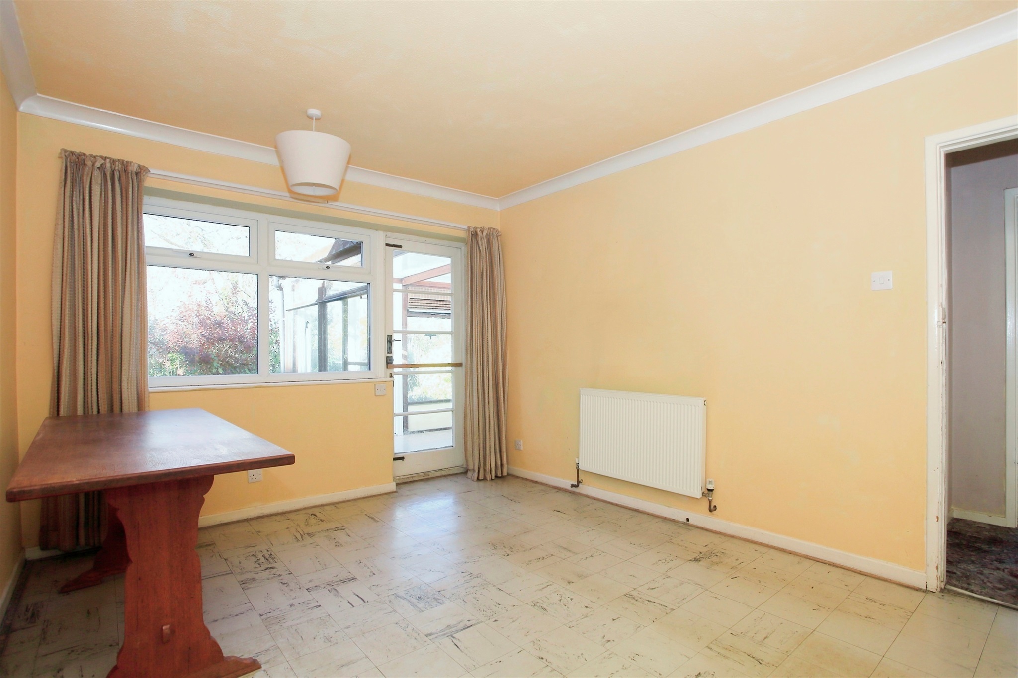 2 bed Detached
