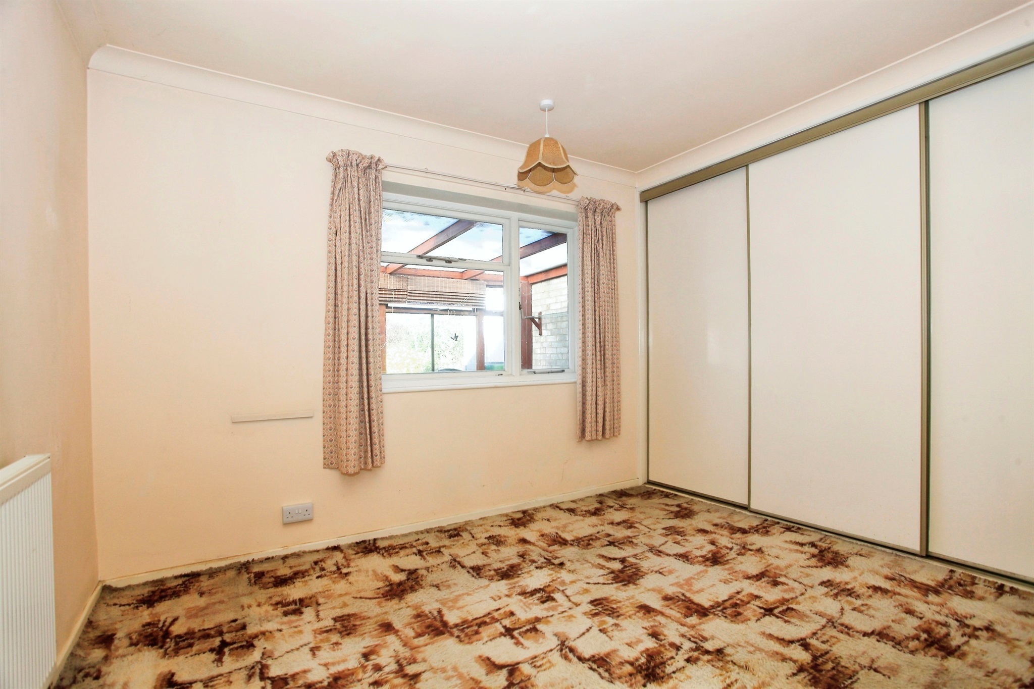 2 bed Detached