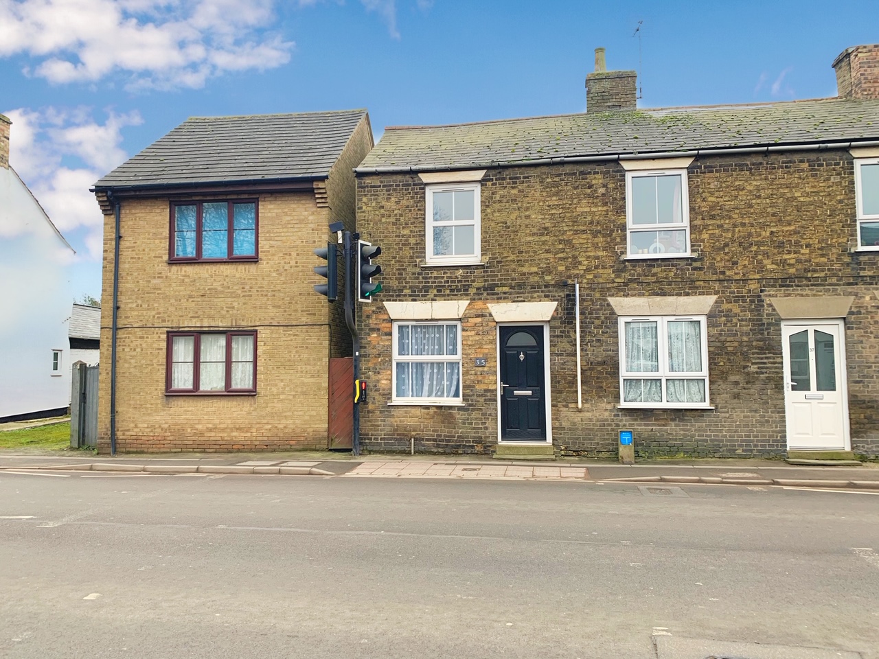 2 bed End of Terrace