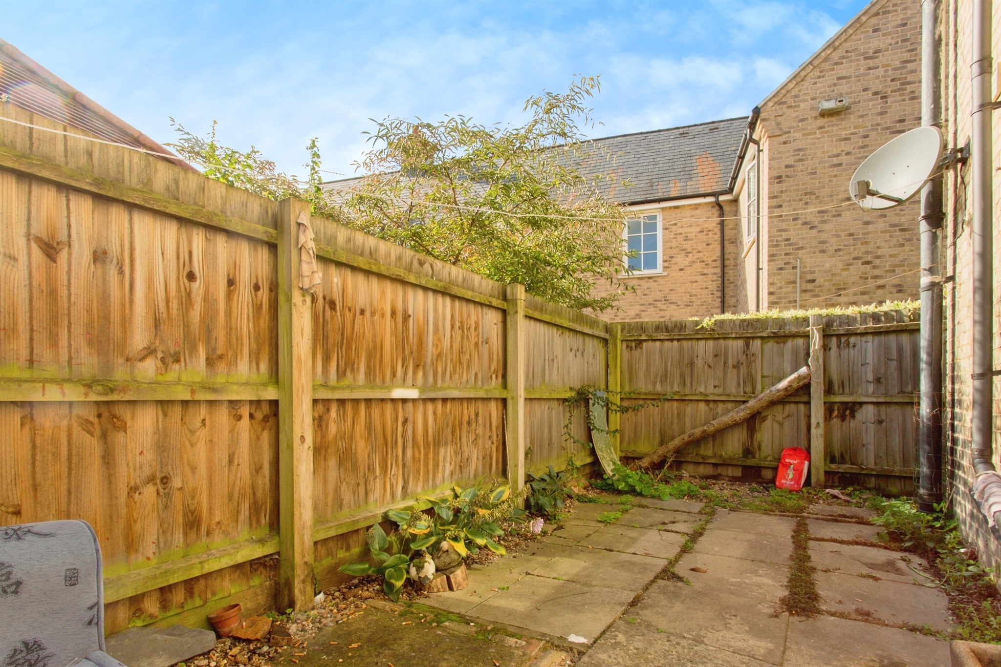 2 bed Semi-Detached