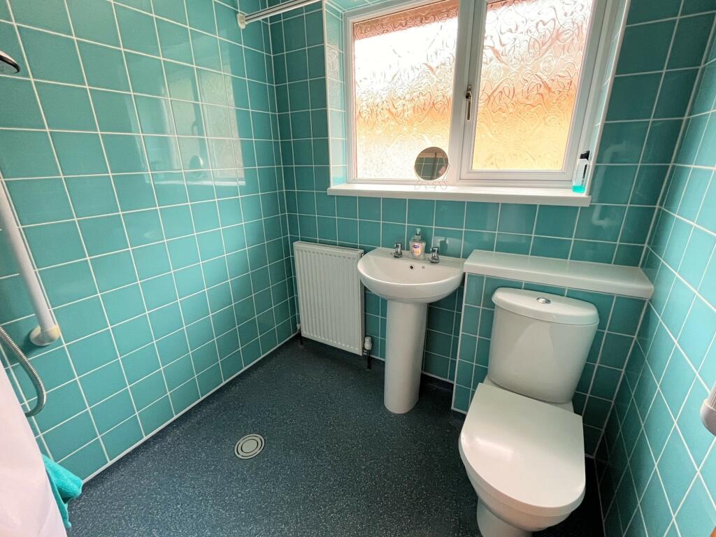 2 bed Detached Bungalow