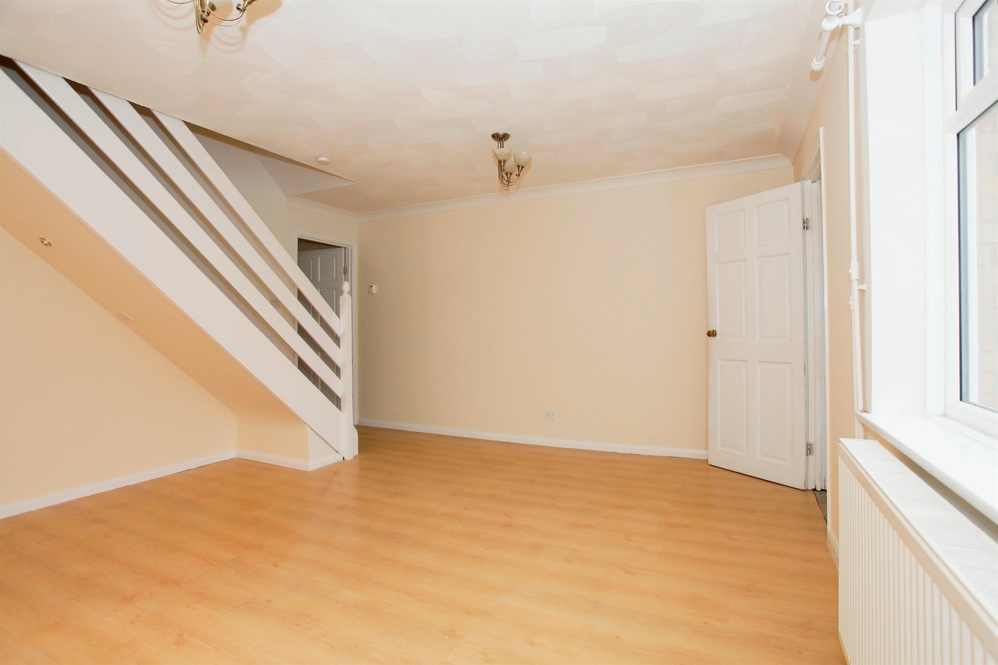 3 bed Semi-Detached