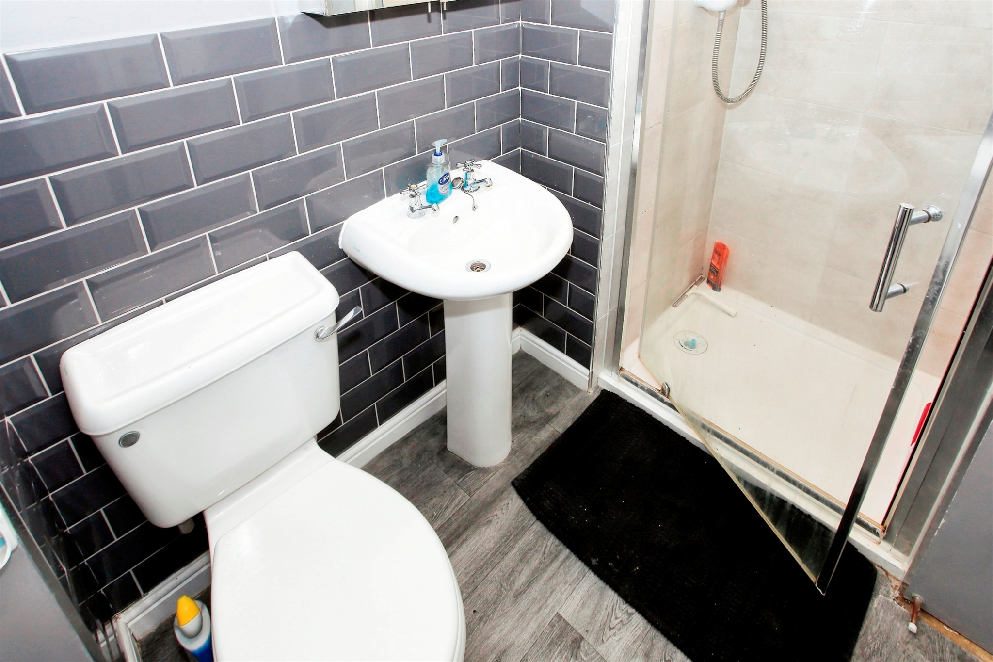 4 bed Detached