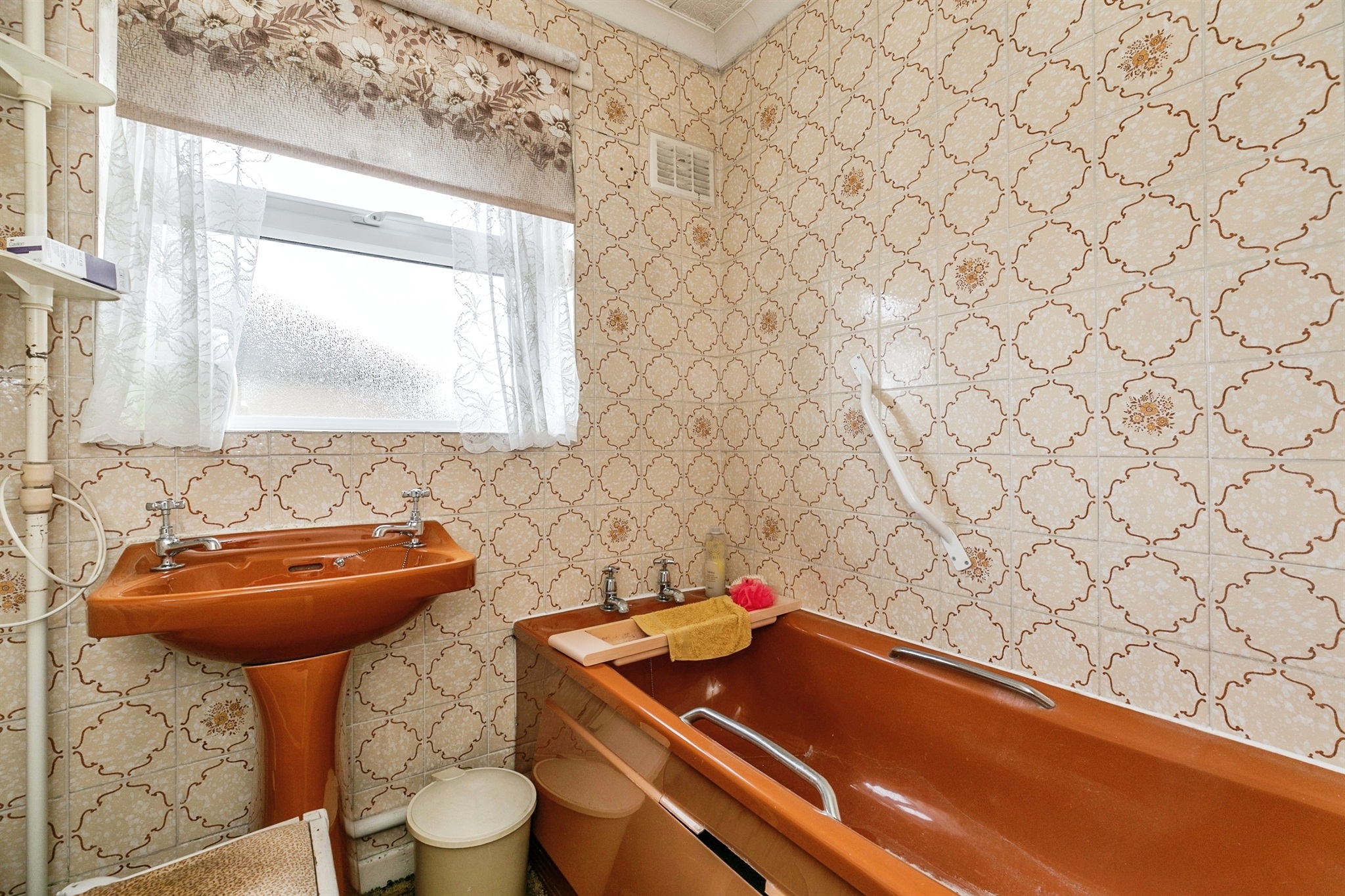 3 bed Semi-Detached