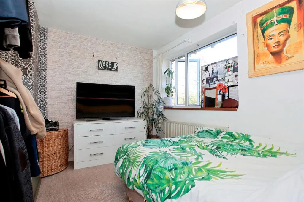 3 bed Terraced