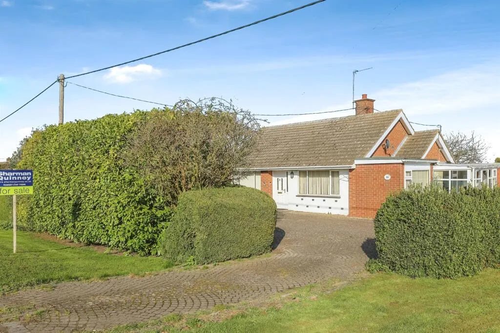 2 bed Detached Bungalow
