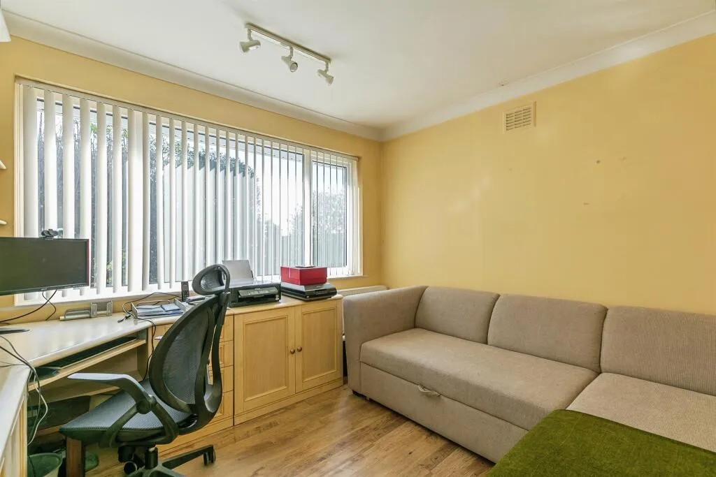 2 bed Detached Bungalow