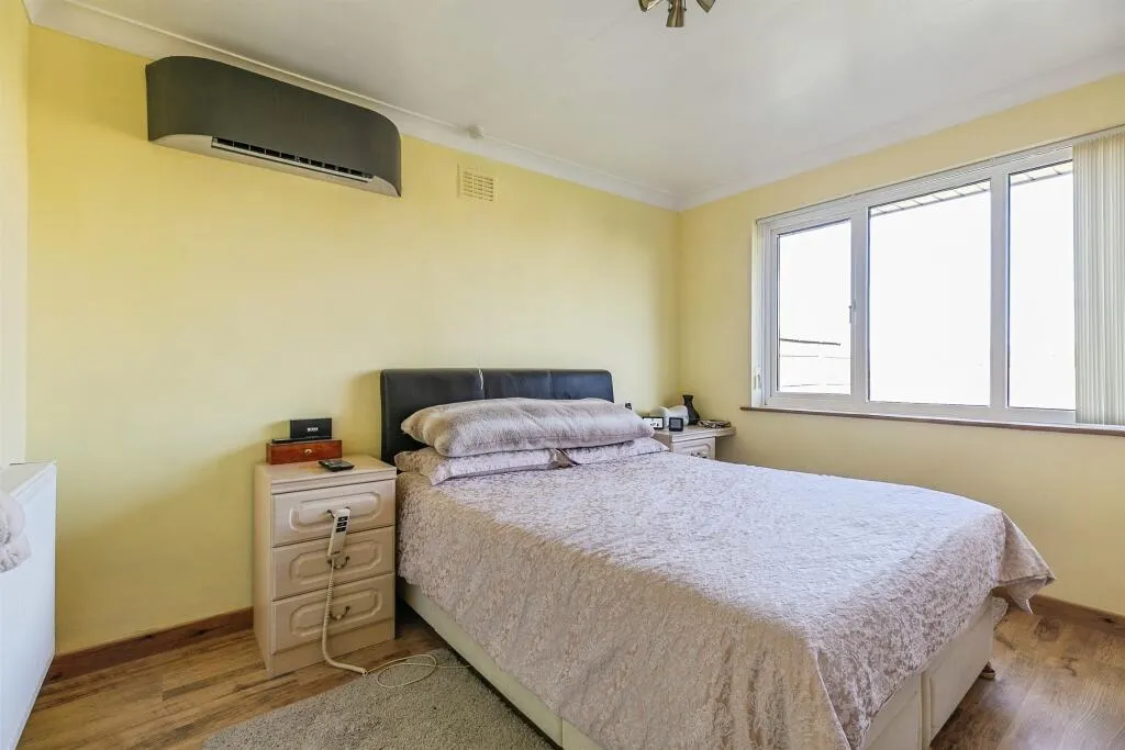2 bed Detached Bungalow