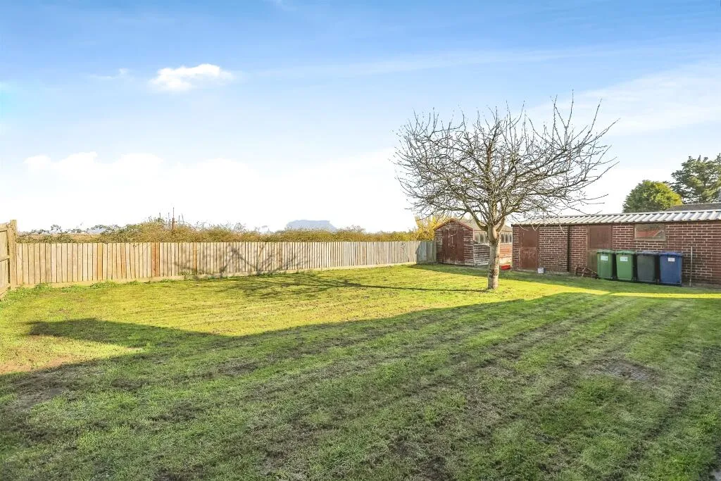 2 bed Detached Bungalow
