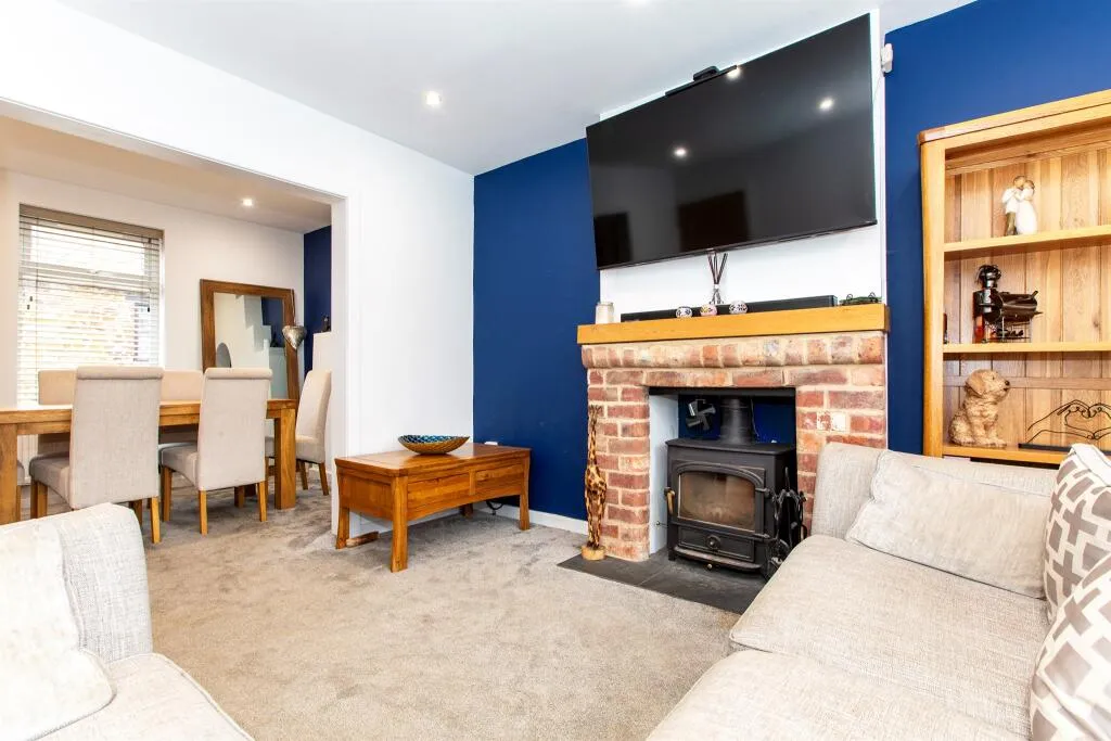 3 bed Cottage