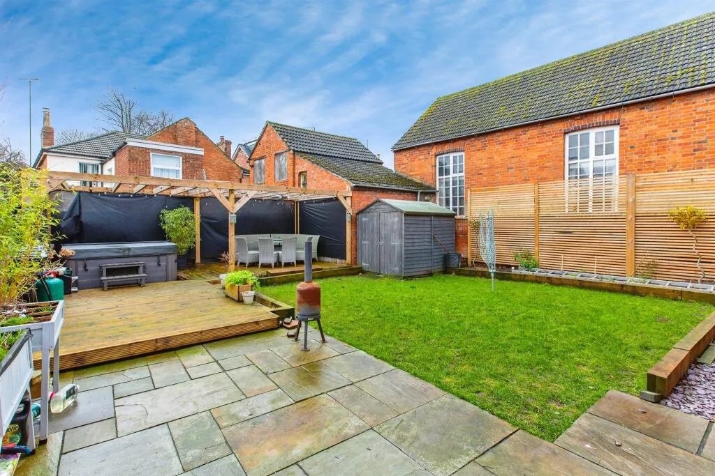 3 bed Cottage