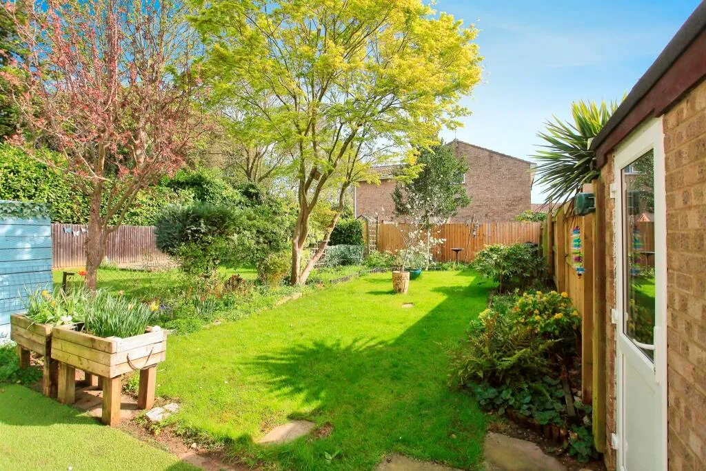 3 bed Semi-Detached