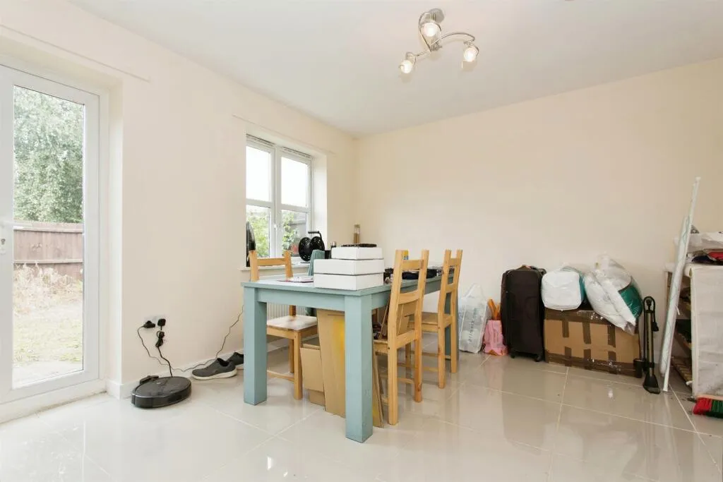 3 bed Terraced