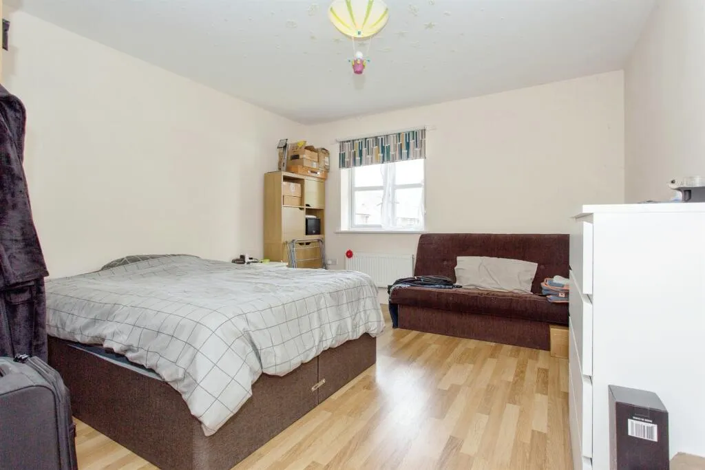 3 bed Terraced
