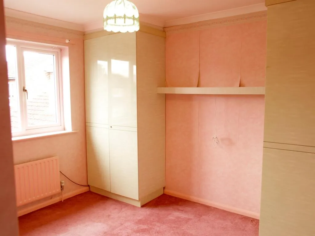 4 bed Detached