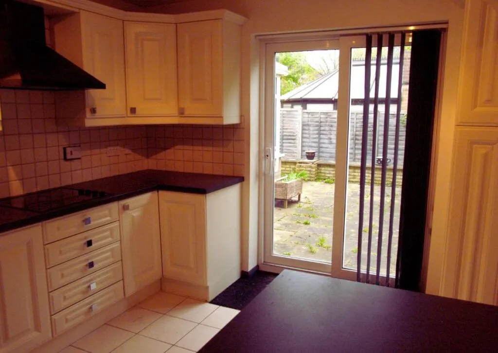 4 bed Detached