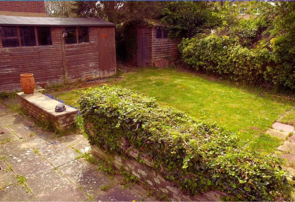 4 bed Detached