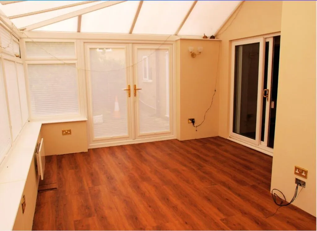 4 bed Detached
