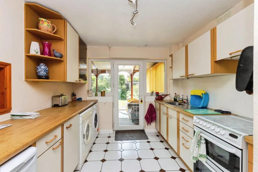 3 bed Semi-Detached