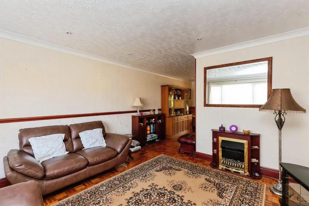 3 bed Semi-Detached