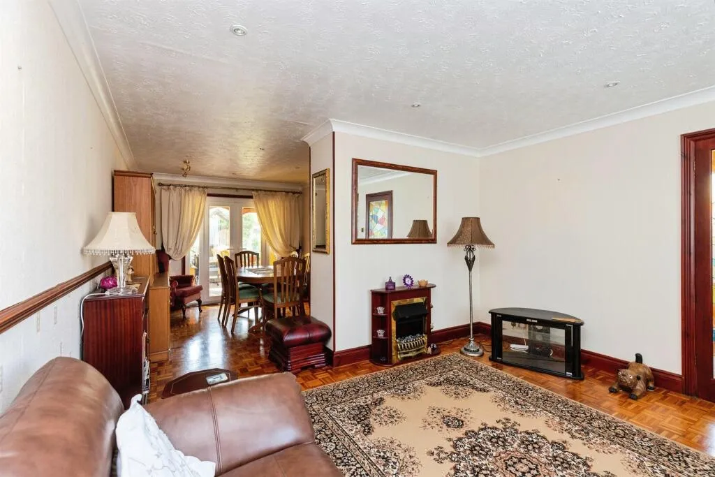 3 bed Semi-Detached