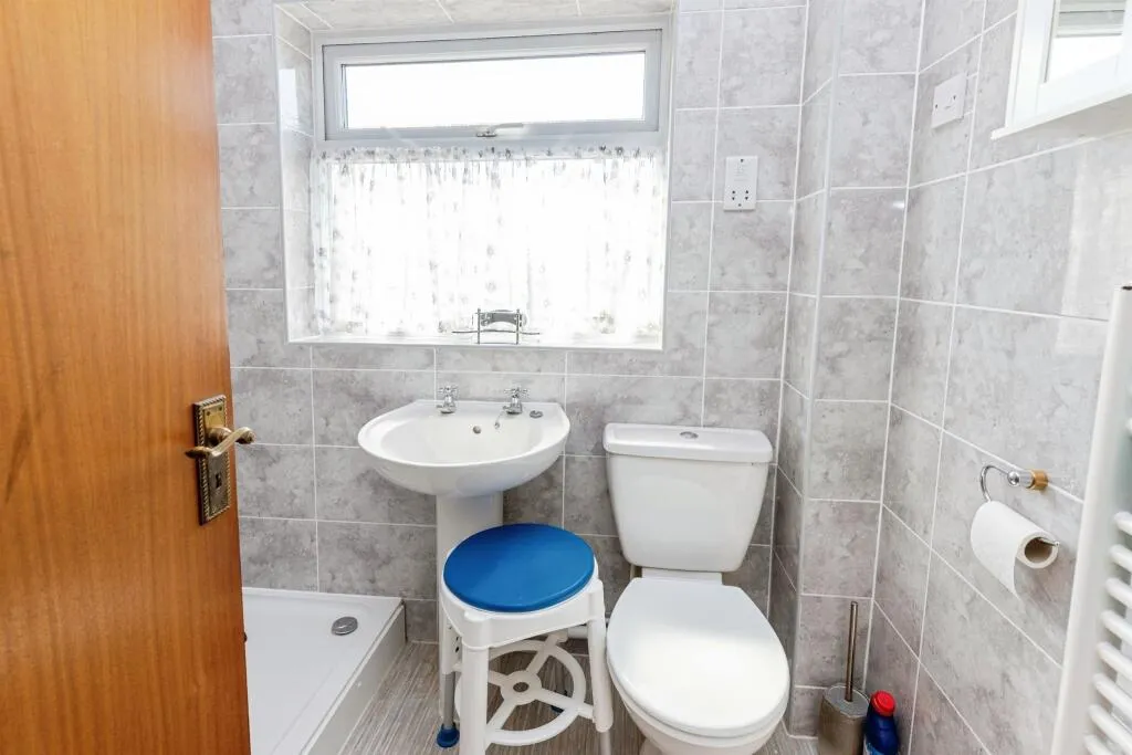 3 bed Semi-Detached