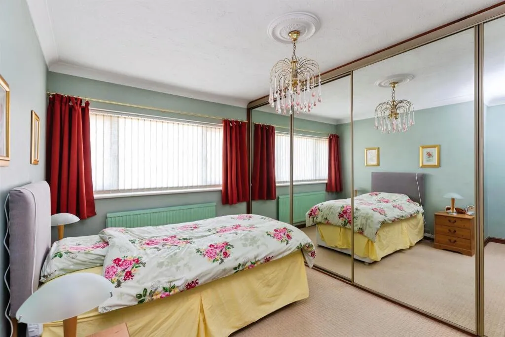 3 bed Semi-Detached