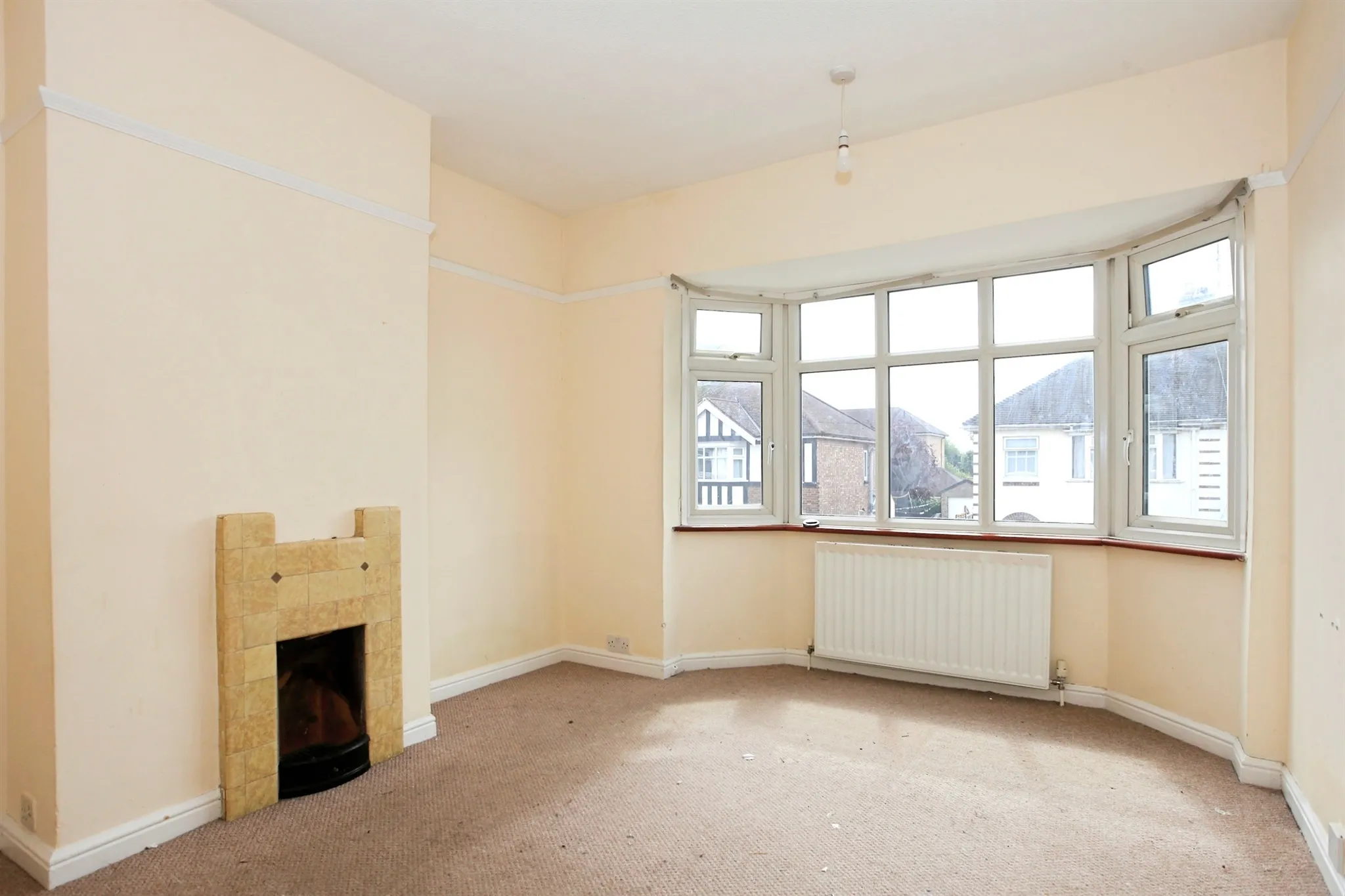 4 bed Semi-Detached
