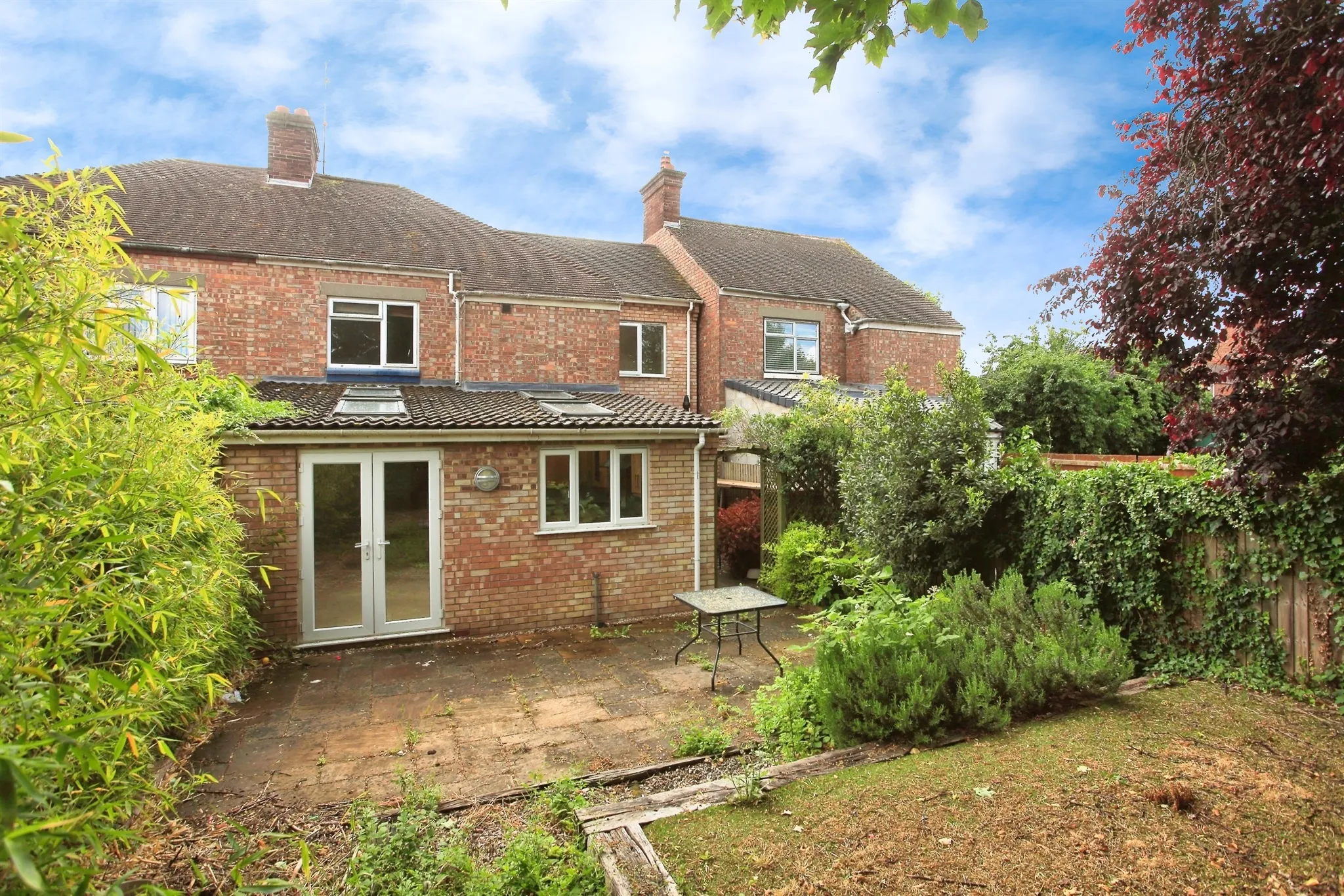 4 bed Semi-Detached