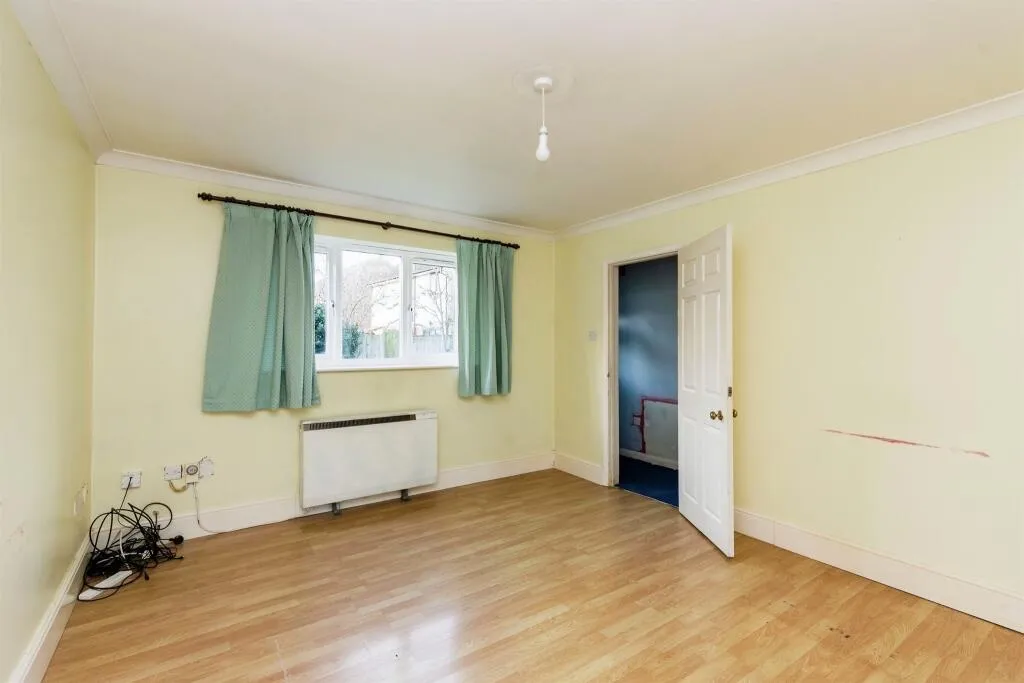 3 bed Terraced