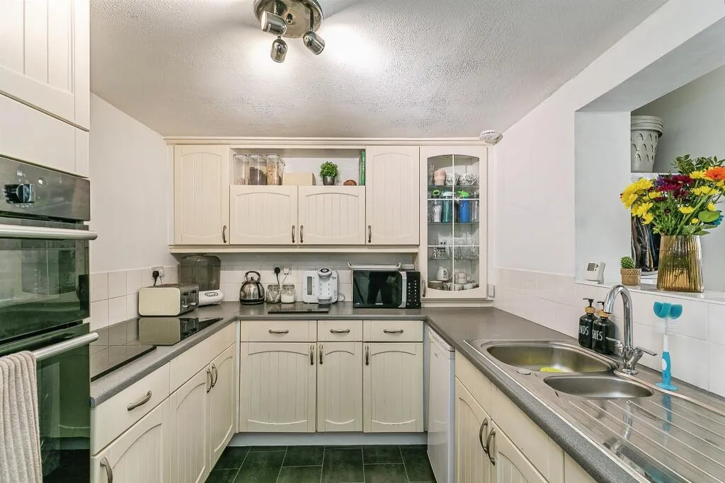 2 bed Terraced