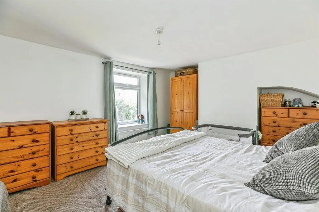 2 bed Terraced