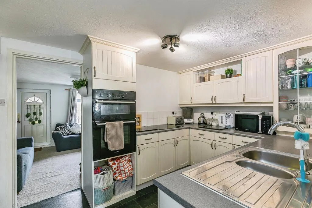 2 bed Terraced