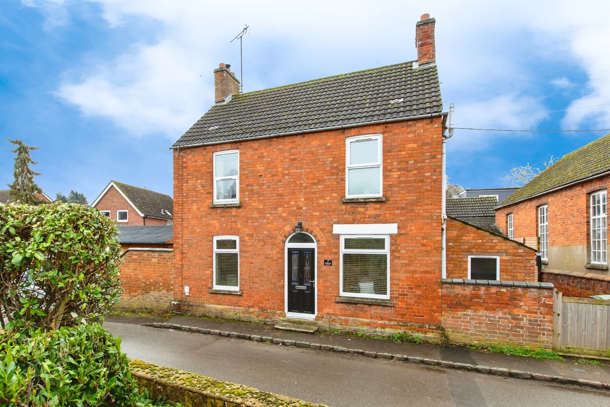 3 bed Cottage